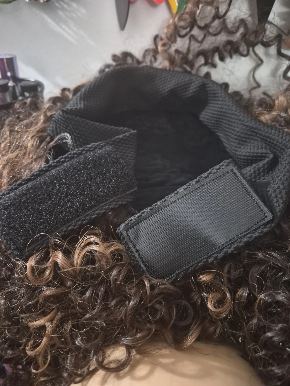 Headband Curly Synthetic Wig - Black with Brown Highlights